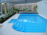 vnitřní bazén hranatý